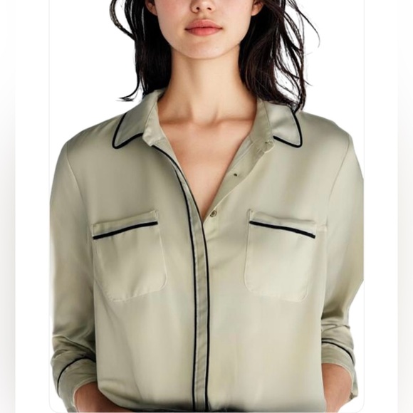 Anne Klein Cream and Black Casual Button Down Shirt - Picture 2 of 8